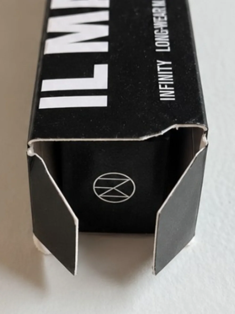 IL MAKIAGE Infinity Matte Lip Cream Gesha 405 - New Unused